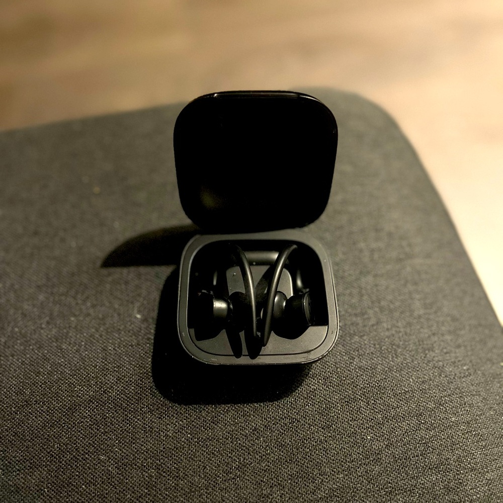 Powerbeats pro- wireless ear buds black $329.95 RRP